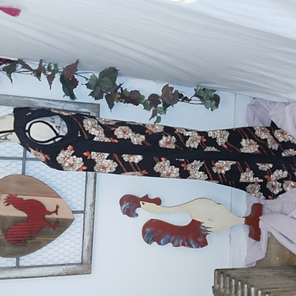 It's A Lehigh Maxi Dress - Picture 4 of 13